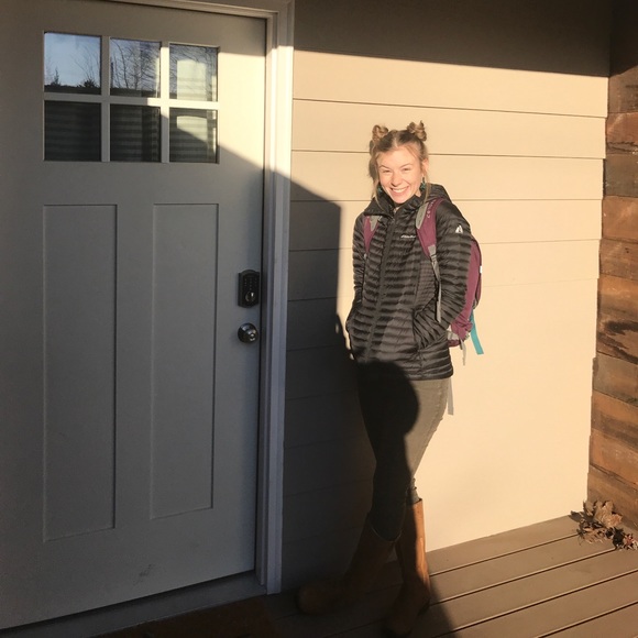 Meet your Posher, Brenna - Picture 4 of 4